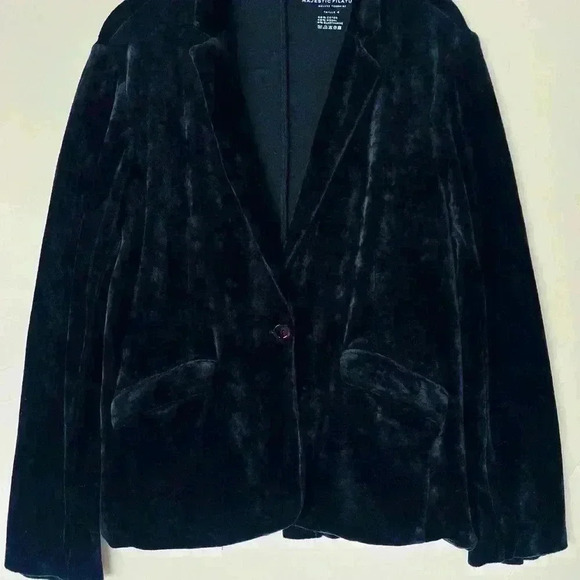 Majestic Filatures Velvet Single Button Blazer - Picture 3 of 8